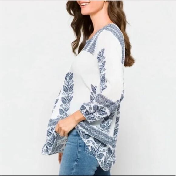 Pale Sky White Amely Split Neck Blouse Sz M - Picture 5 of 12